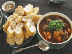 Lợn Mán om nhựa mận