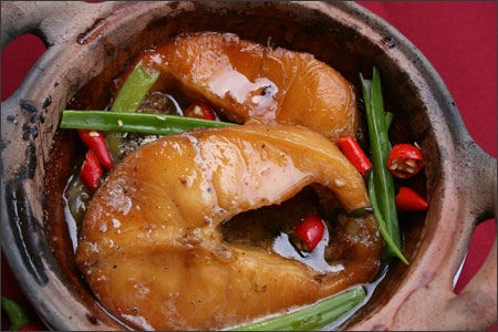 Cách nấu cá lăng kho tộ đượm vị ngon, nồng nàn hương thơm quyến rũ