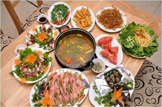 Cách nấu lẩu cá trắm “đánh tan” cái rét ngày đông lạnh